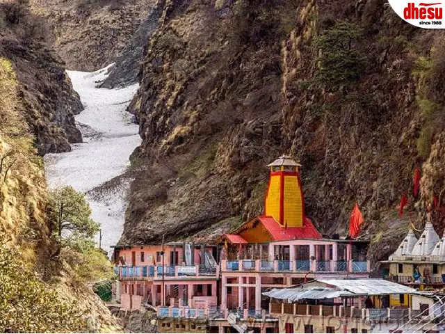 Kedarnath temple Himalayas