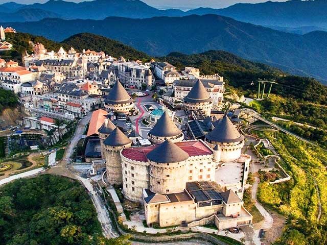 Ba Na Hills Golden Bridge Sun World Danang Vietnam France Village